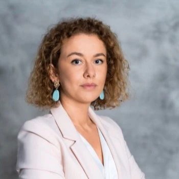 Есен Ясенова Устренска