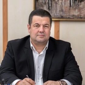 Николай Красенов Колев