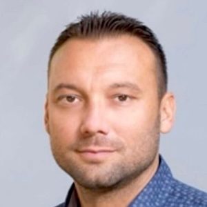 ИВАН ИВАНОВ